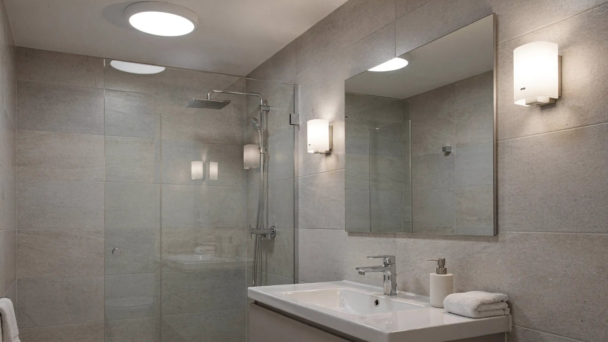 Badezimmer Lampe: Welche IP-Schutzklasse brauchst du wo?