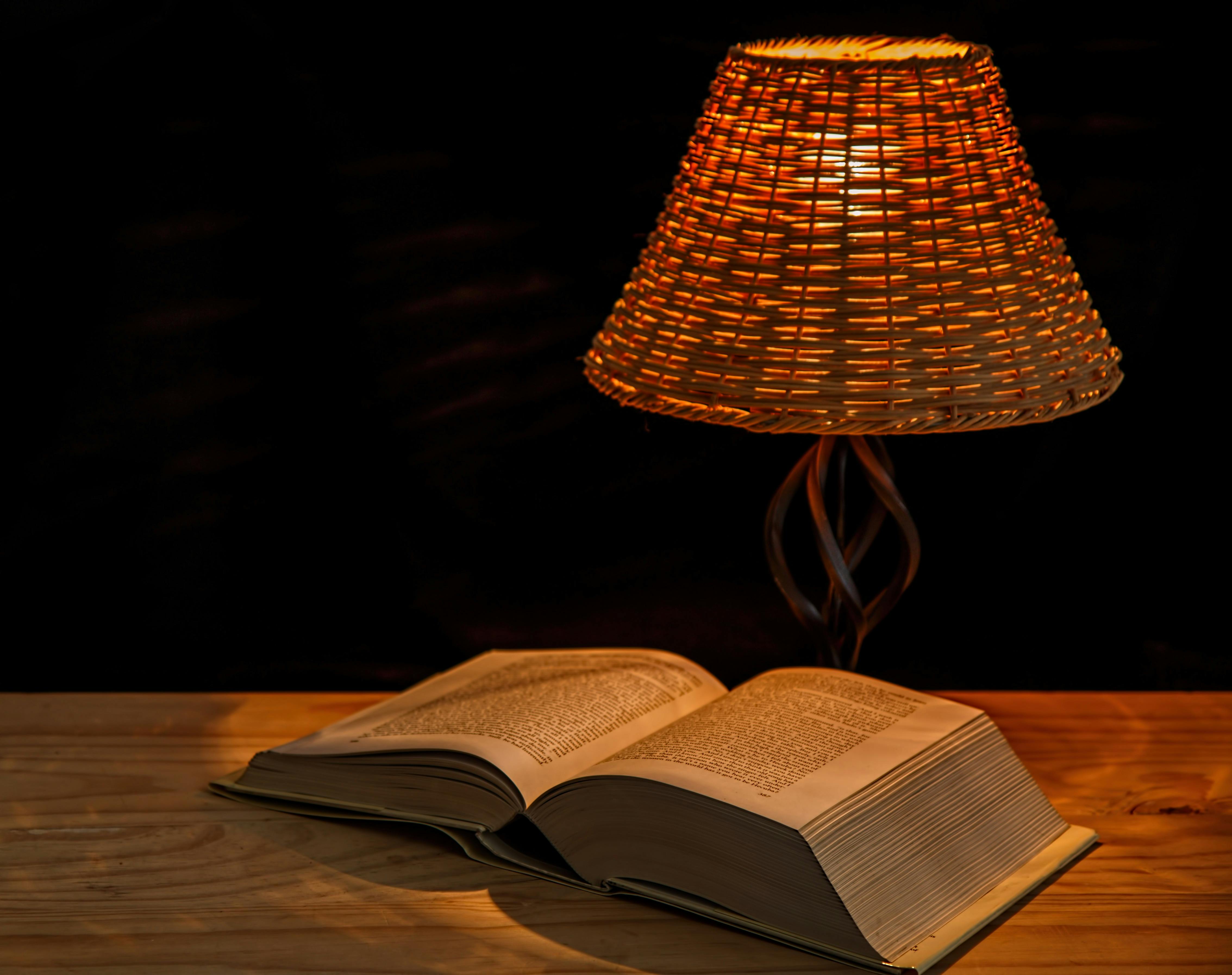 Das kleine Lexikon der Lampen - BUYnBLUE