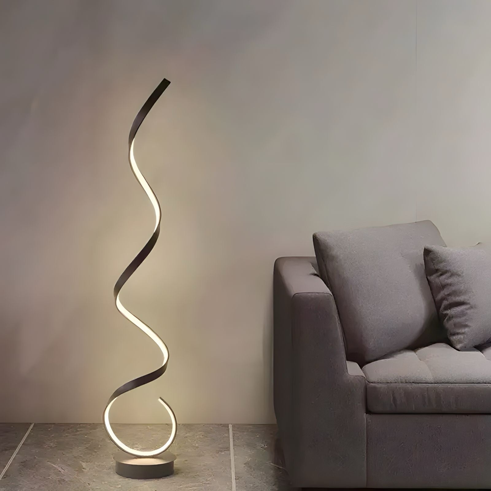 Stehlampe im Spiral Design