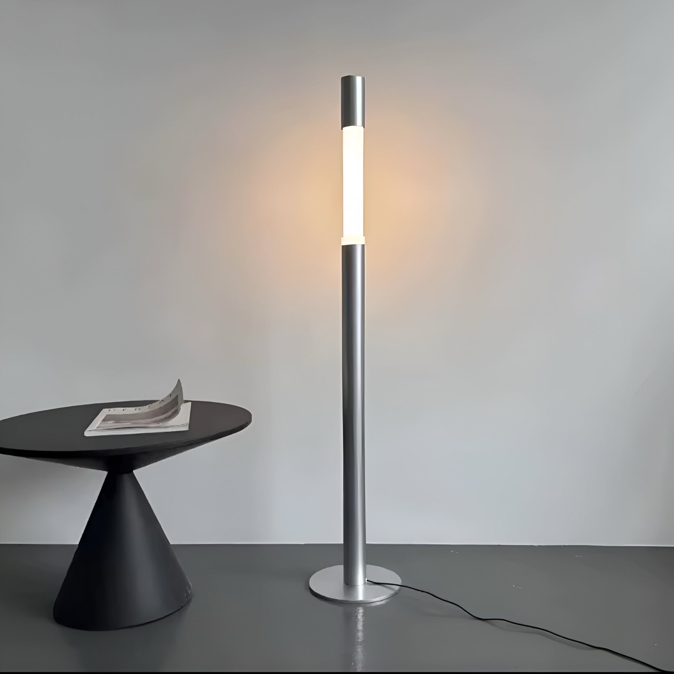 Lampada da terra di design Palo Modern