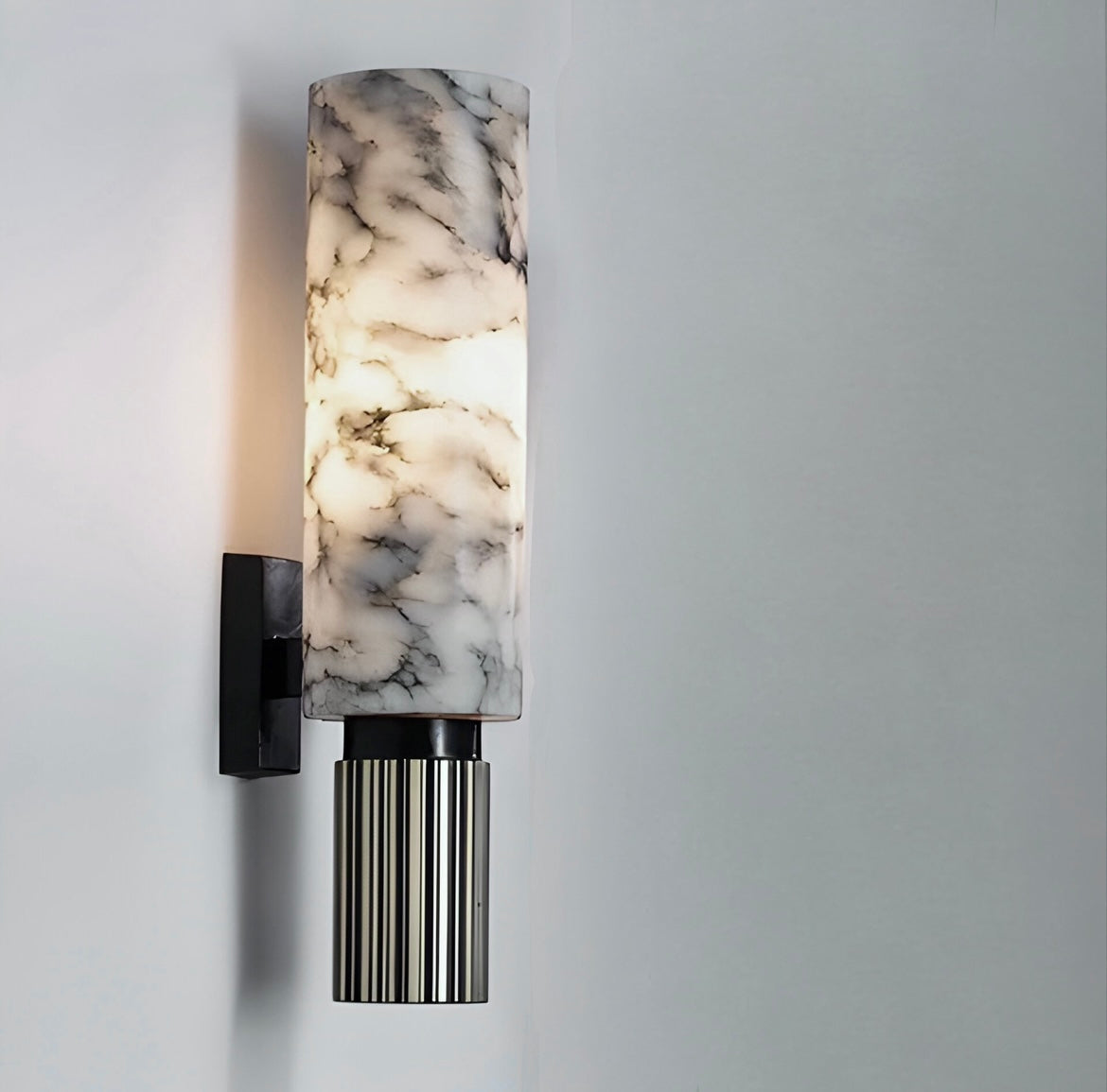 Deluxe marble wall light