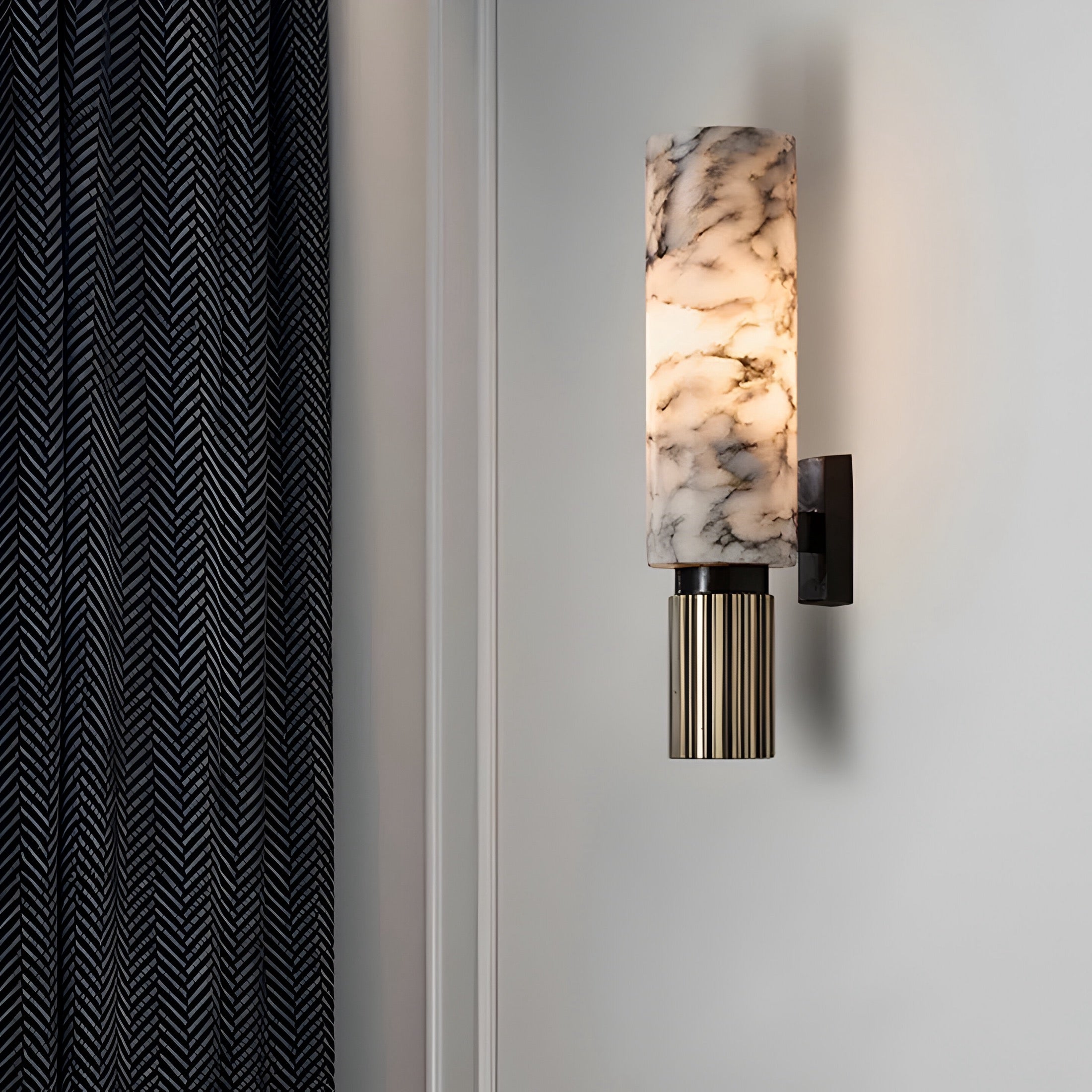 Deluxe marble wall light