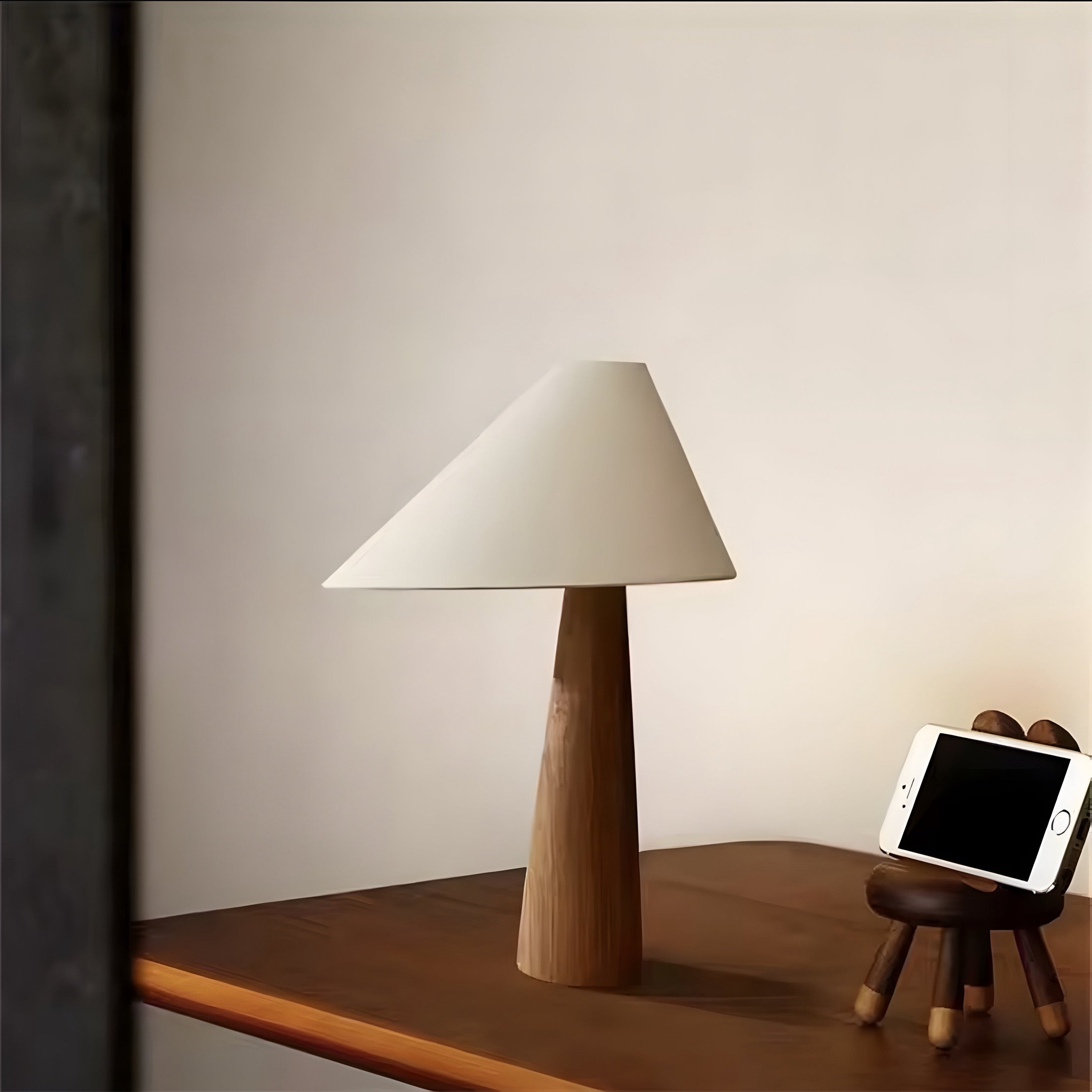 Lampada da tavolo di design Moderna Naturo BUYnBLUE