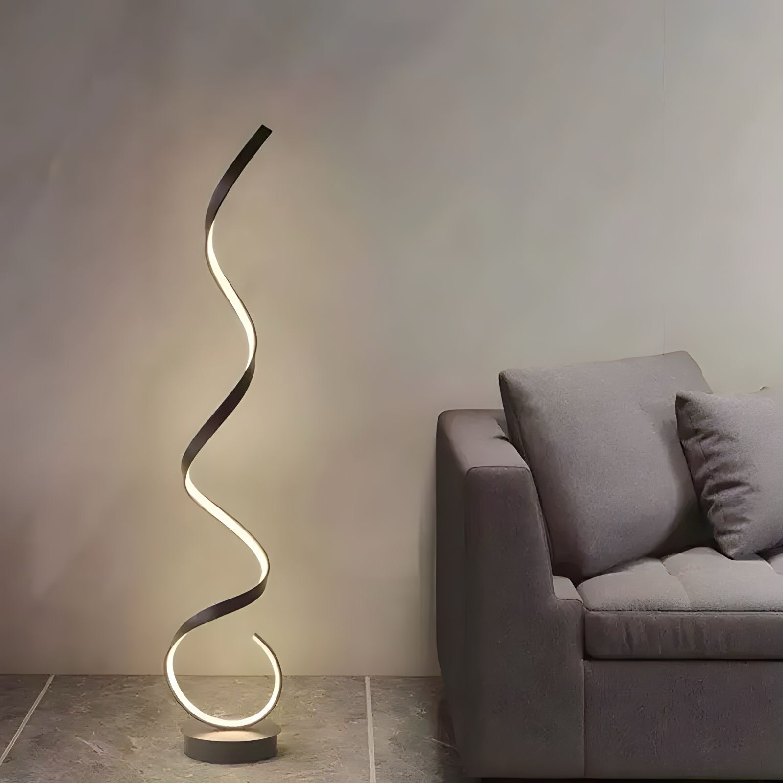 Lampada da terra con design a spirale - BUYnBLUE 